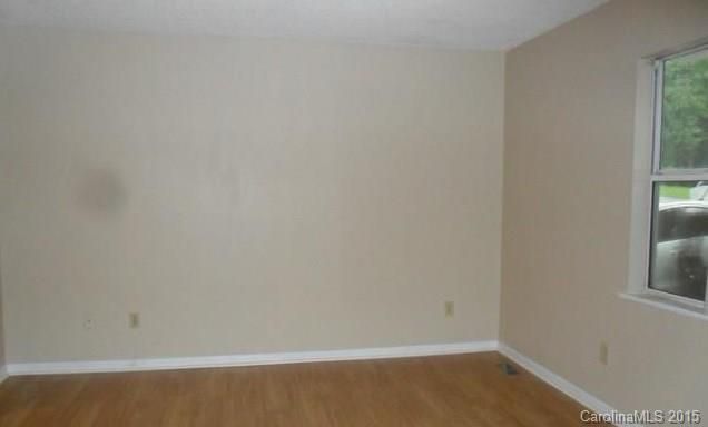 428 W Ballard St, Cherryville, NC 28021