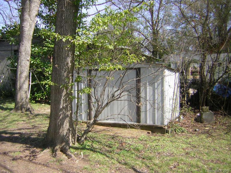 805 Victoria Ave, Kannapolis, NC 28081