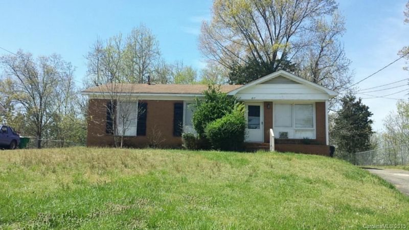 817 Echodale Dr, Charlotte, NC 28217