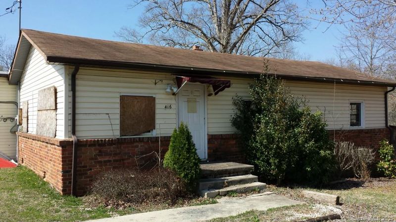 416 College St, Waxhaw, NC 28173