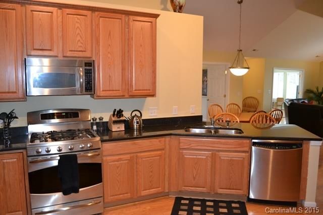 770 Ledgestone Ct, Fort Mill, SC 29715