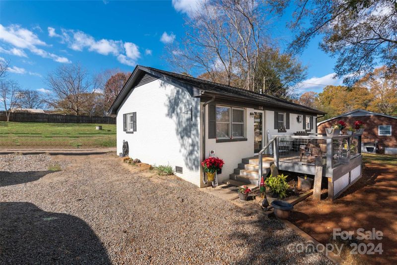 116 Quail Dr, Dallas, NC 28034