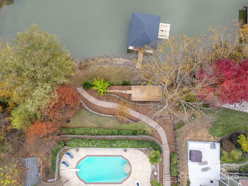 271 Lockhard Cir, Troutman, NC 28166