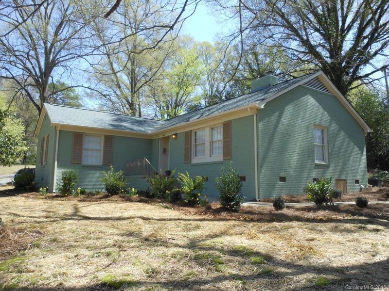 900 Dent Ct, Charlotte, NC 28210