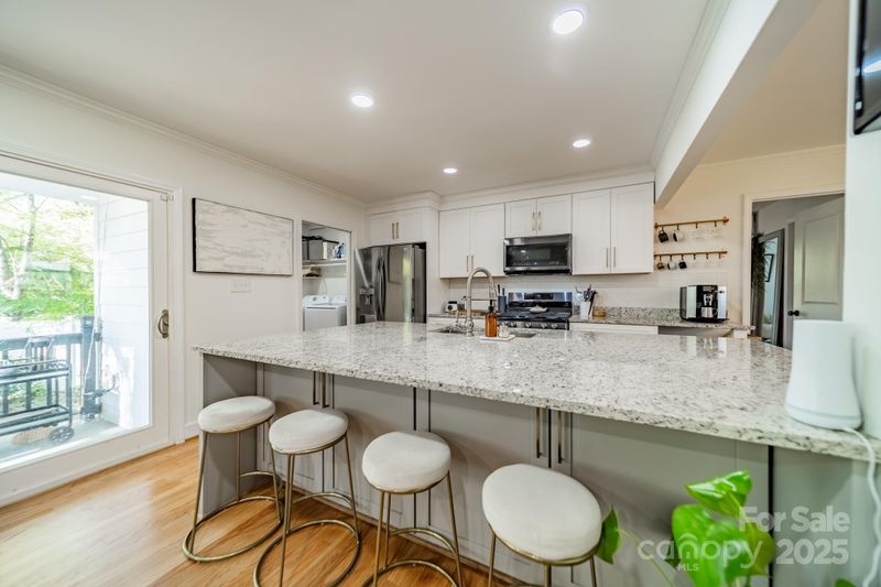 3728 Craig Ave, Charlotte, NC 28211