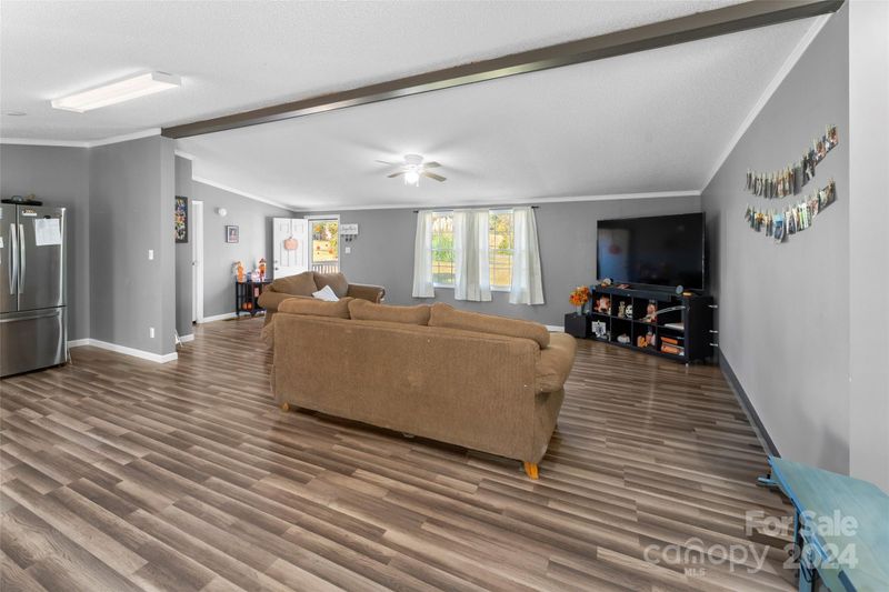 2877 Durango St, Claremont, NC 28610