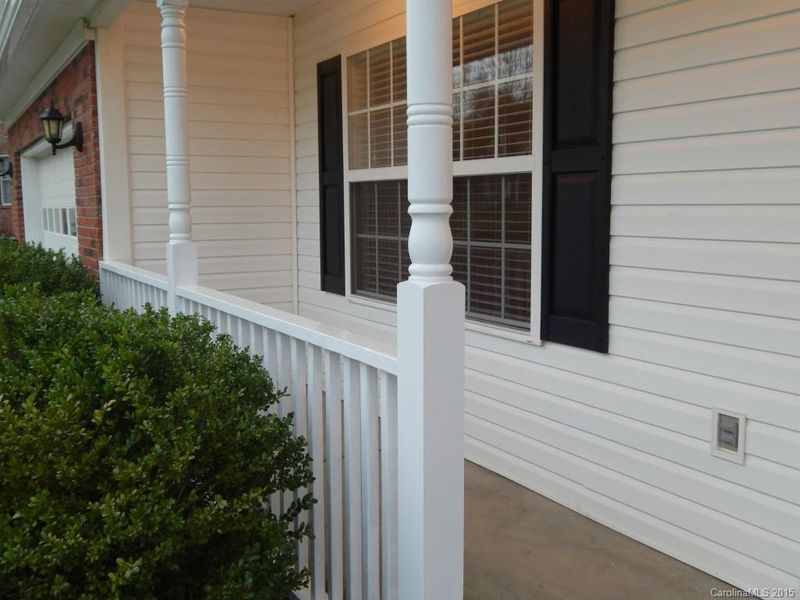 450 Eden Oaks Dr, Rock Hill, SC 29730