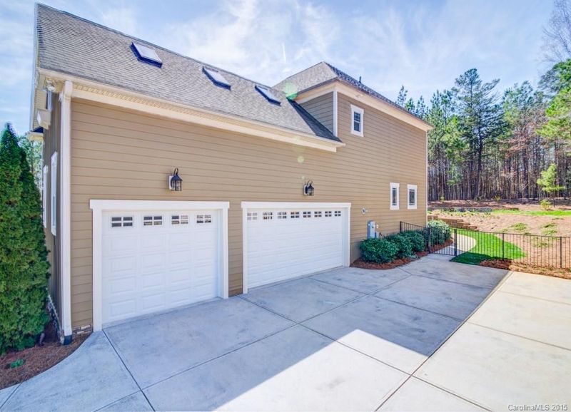 252 Ashmore Cir, Troutman, NC 28166