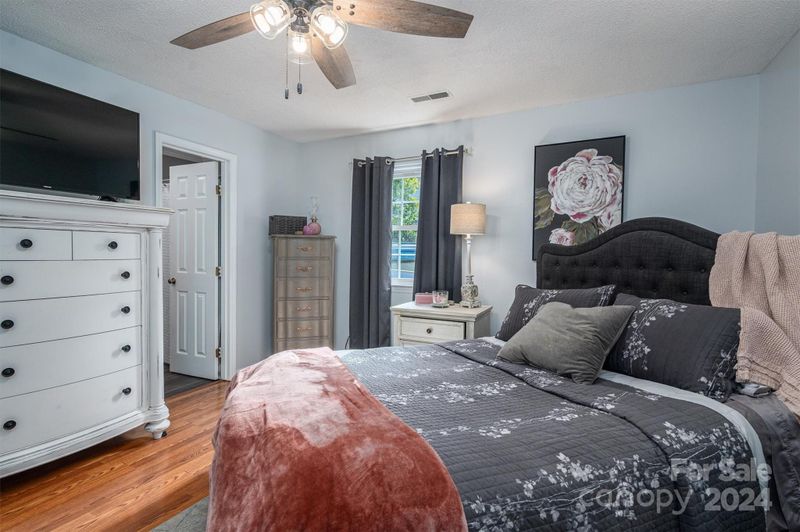 620 N Oak St, Lincolnton, NC 28092