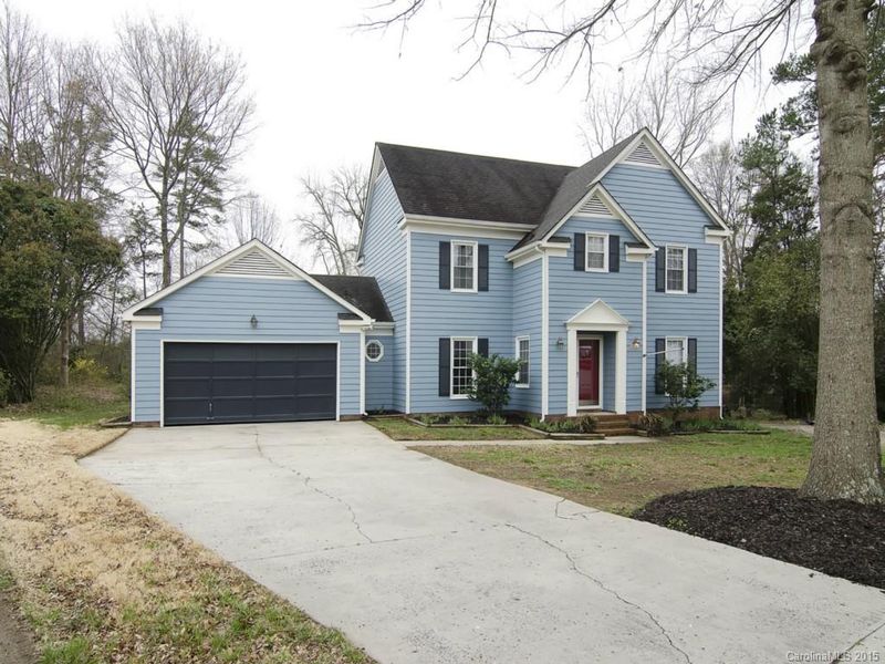 5333 Bellflower Ln, Charlotte, NC 28227