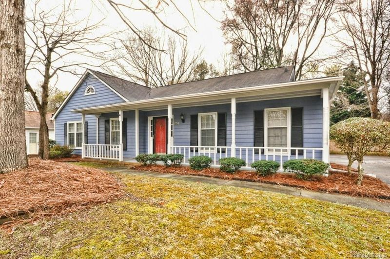 7215 Walterboro Rd, Charlotte, NC 28227