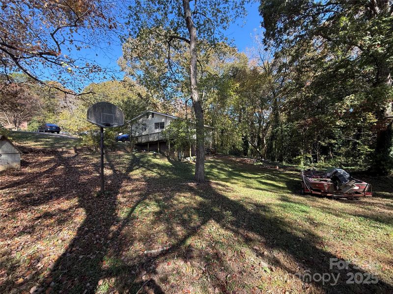 2202 Hillcrest Rd, Dallas, NC 28034