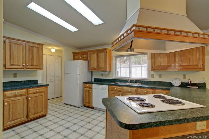 169 Hazelton Loop, Mooresville, NC 28117