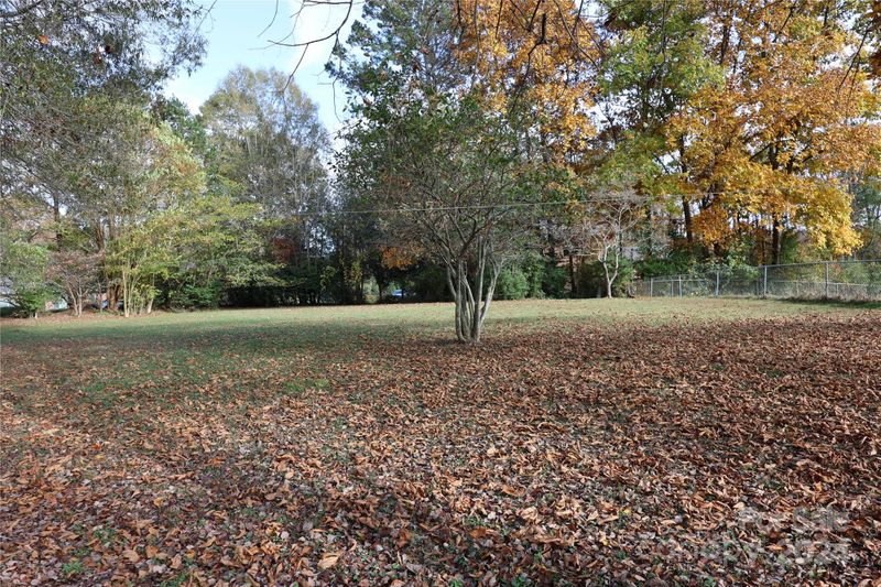 00 4th St NW, Hickory, NC 28601