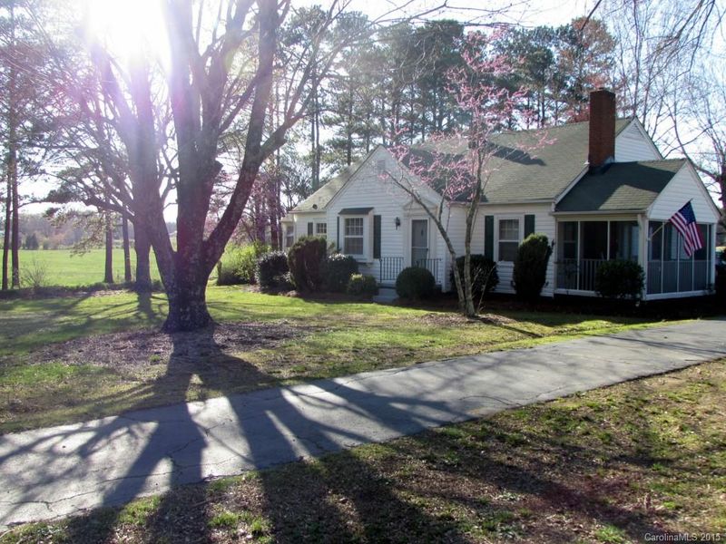 1693 Bate Harvey Rd, Clover, SC 29710