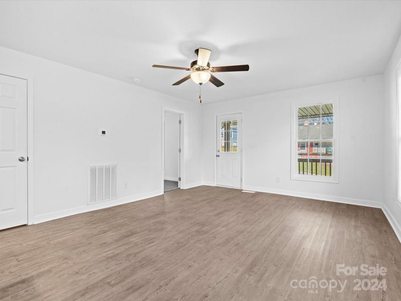 306 Flat Rock St, Clover, SC 29710