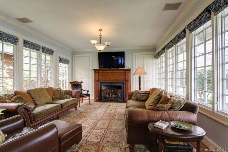 2331 Croydon Rd, Charlotte, NC 28207
