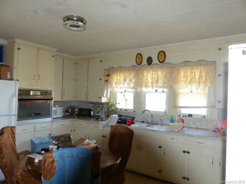 2409 N Main St, Kannapolis, NC 28081