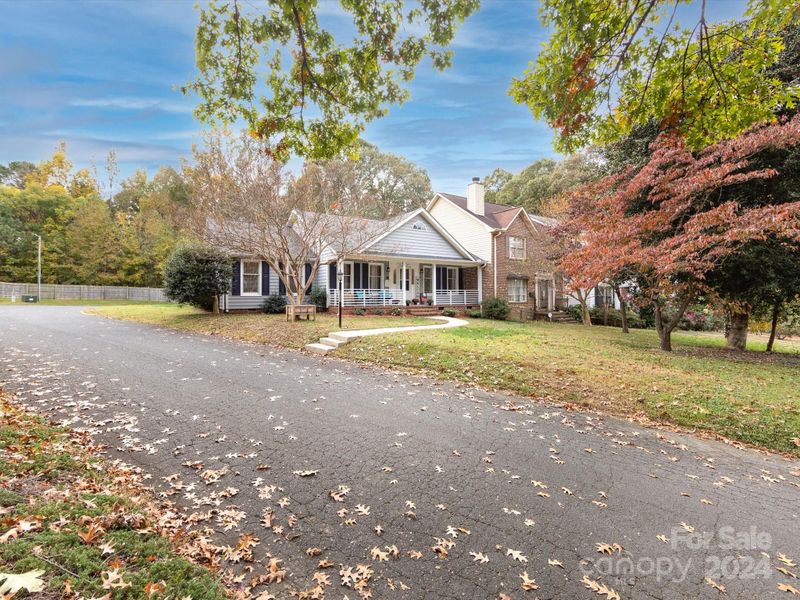909 Sprucewood St, Kannapolis, NC 28081