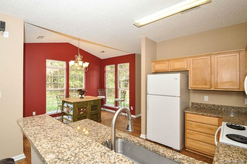 5525 Suncrest Ct #276, Charlotte, NC 28215