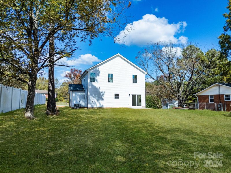 651 Fisher St, Concord, NC 28027