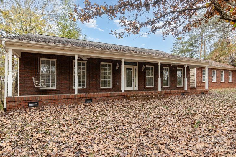 2830 Sparrow Springs Rd, Gastonia, NC 28052