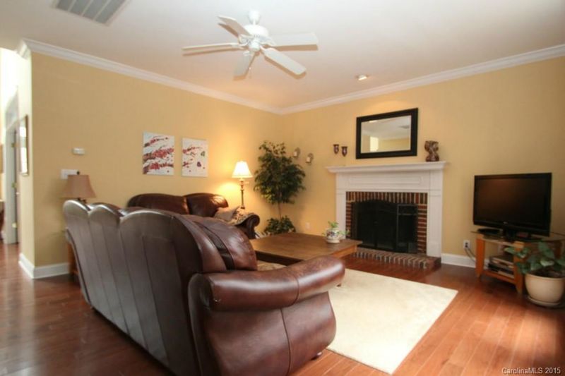 8906 Windblown Ct, Huntersville, NC 28078