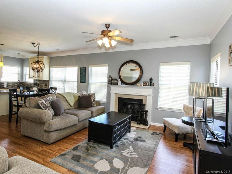 6501 Summertree Ln, Charlotte, NC 28270