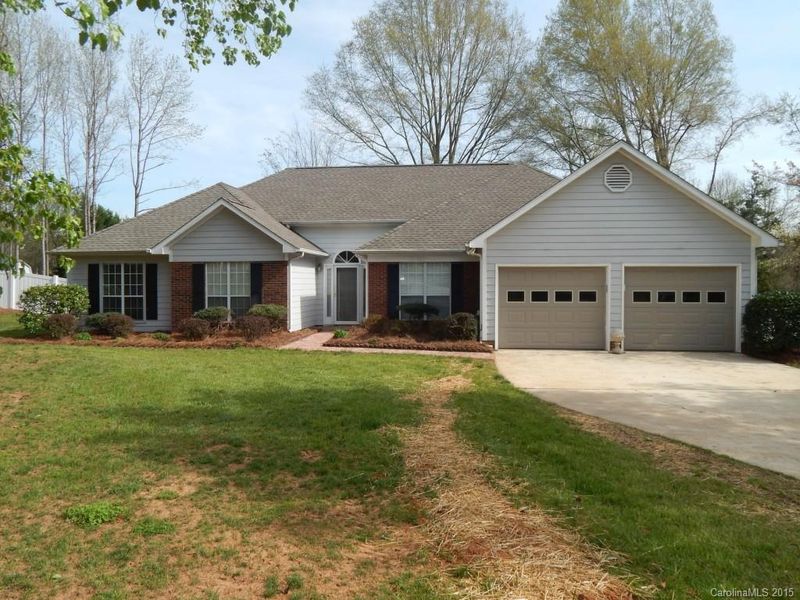 9716 Hightower Ct, Mint Hill, NC 28227