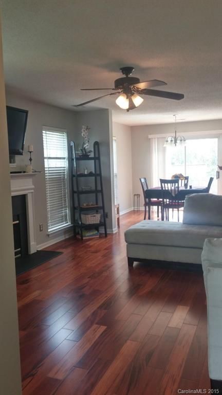 9704 Veronica Dr, Charlotte, NC 28215
