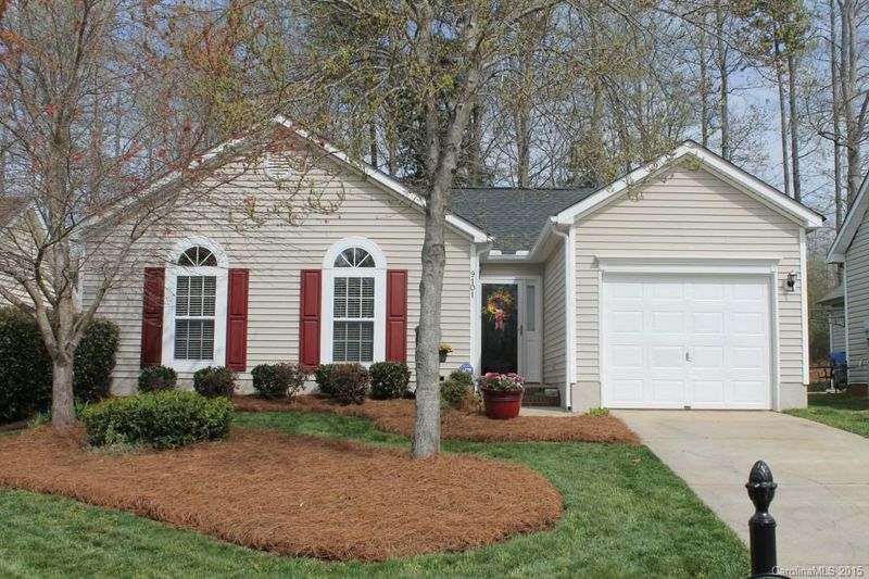 9101 Shenington Pl, Charlotte, NC 28216