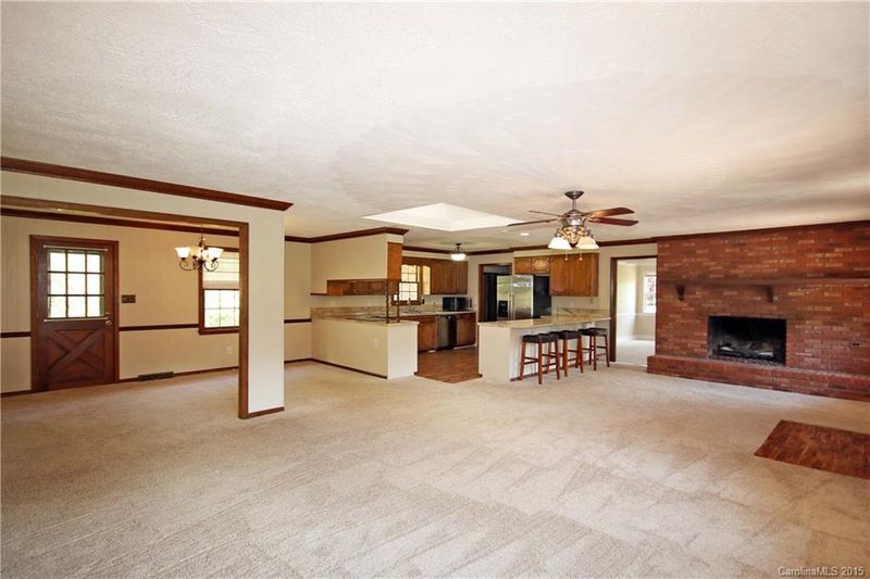 1537 Arden Dr, Lincolnton, NC 28092