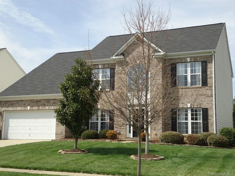 11841 Planters Estates Dr, Charlotte, NC 28278