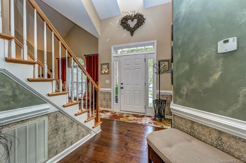 565 Surry Trace Cir, Concord, NC 28027