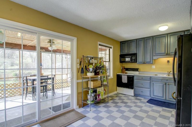 8401 Castlekeep Rd, Charlotte, NC 28226