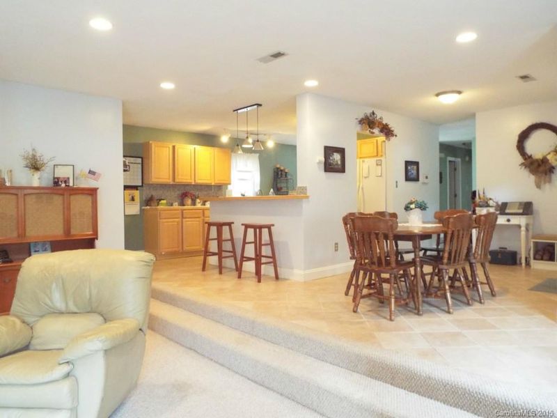 2525 Echerd St, Kannapolis, NC 28083