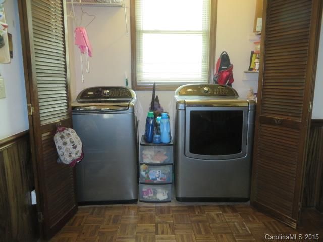 800 Ferrell Ave, Charlotte, NC 28216