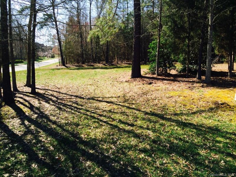 2023 Kings Manor Dr, Matthews, NC 28105