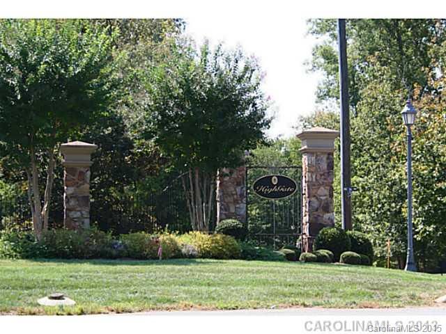 2023 Kings Manor Dr, Matthews, NC 28105