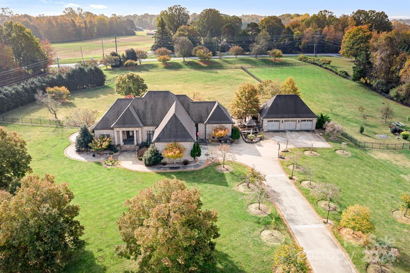 113 Winding Brook Way, Statesville, NC 28625