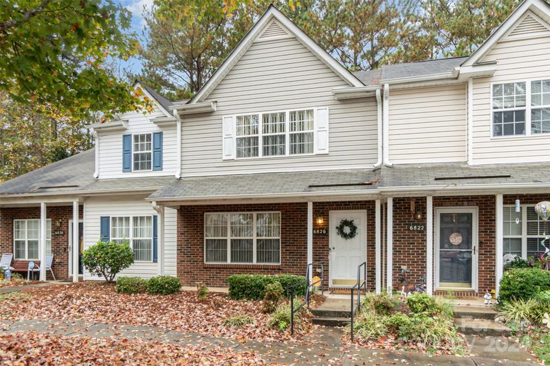 6826 Cypress Tree Ln, Charlotte, NC 28215