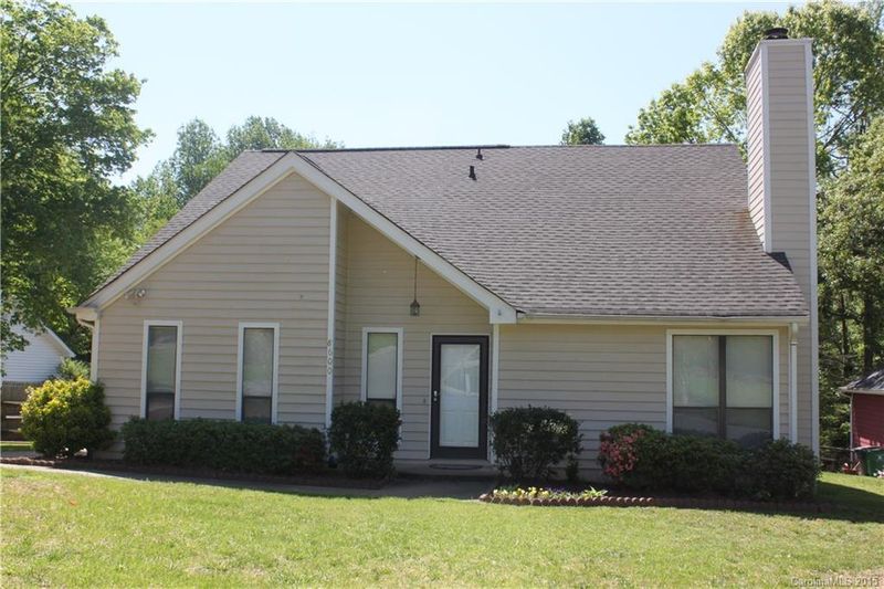 8600 Rittenhouse Cir, Charlotte, NC 28270