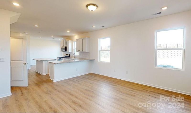 2082 Van Buren Rd, Sherrills Ford, NC 28673
