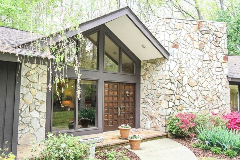 7000 Thames Ct, Matthews, NC 28104