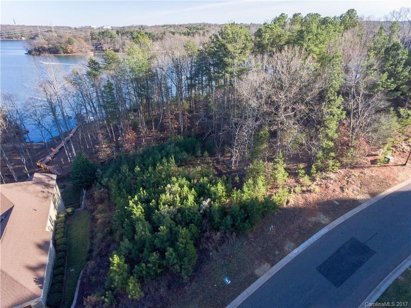 3213 Lake Pointe Dr #L89, Belmont, NC 28012