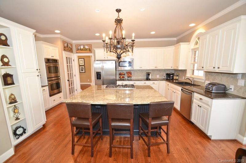 11017 Brush Hollow Rd, Matthews, NC 28105