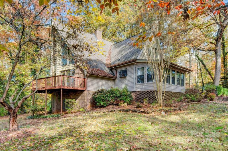 5596 Huffman Farm Rd, Hickory, NC 28602