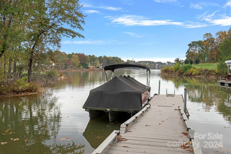 2017 Brawley School Rd, Mooresville, NC 28117