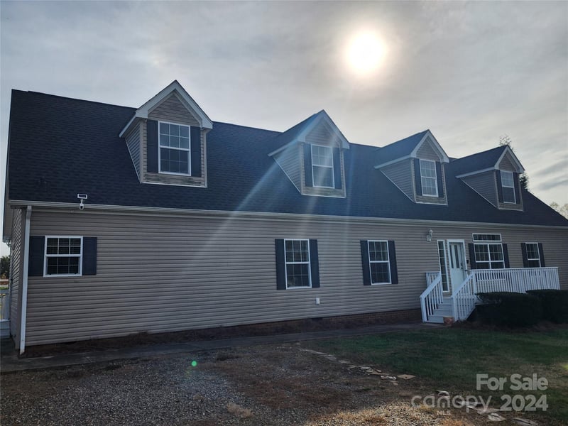 129 Burning Ln, Stony Point, NC 28678