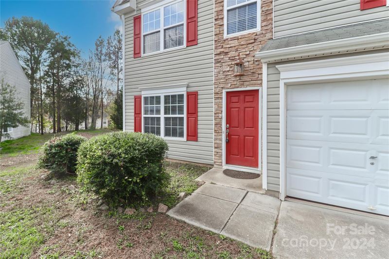 1312 Crestfield Ct, Charlotte, NC 28269